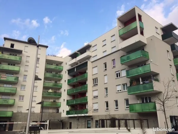 Location appartement T3+Garage