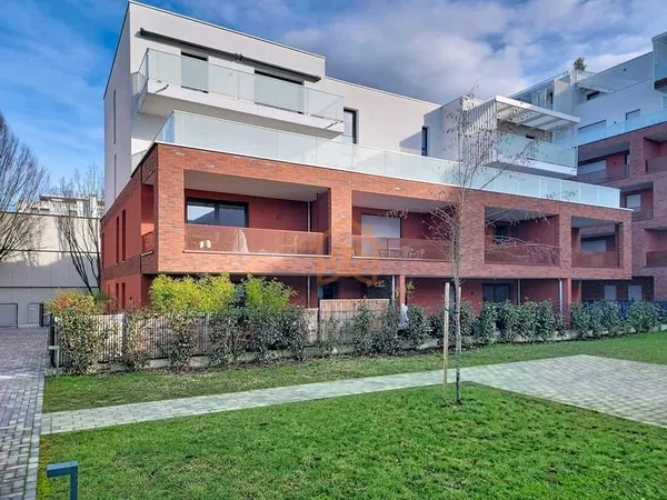 Superbe Appartement T4 récent avec grandes terrasses - Lumine