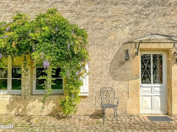 Maison 9 pièces 273 m²