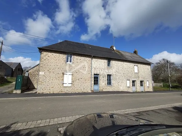IMMEUBLE de 3 logements