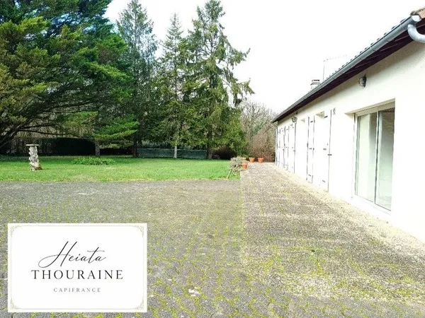 Dpt Deux Sèvres (79), à vendre cette propriété à seulement 4 minutes de Beauvoir maison P8