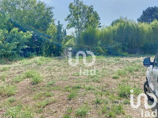 Terrain 323 m²