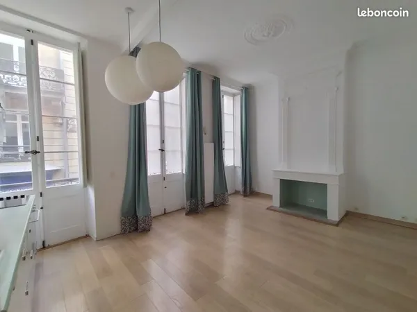 T2 hyper cnetre avec balcon
