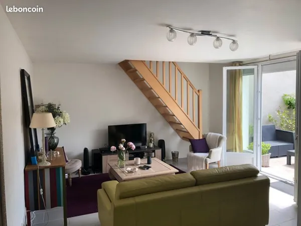 Quartier Jaurès, beau F3 de 70m² en Duplex avec Terrasse