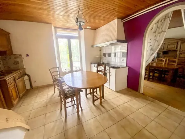 EXCLUSIVITÉ MAISON DE VILLAGE AVEC JARDIN