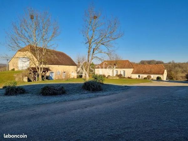 Maison 7 pièces 210 m²