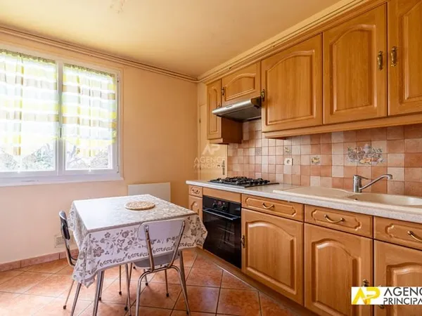 Appartement Le Mesnil Le Roi 3 pièce(s) 66 m2