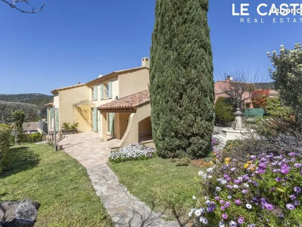 Villa 4 pièces 134 m²