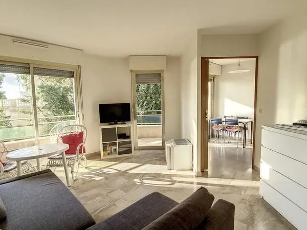 Cannes Palm Beach Studio vue mer piscine