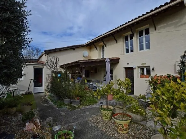 Charmante maison de village avec deux logements indépendants