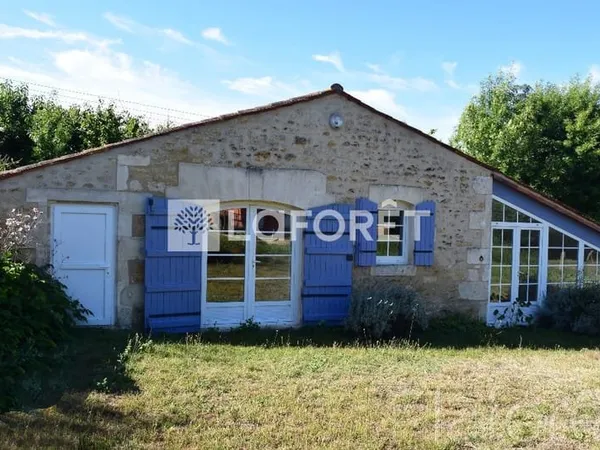 Maison en pierre 4 pièces à vendre à Cravans - Exclusivité Laforêt GEMOZAC