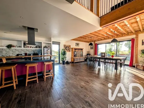 Maison 8 pièces 175 m²