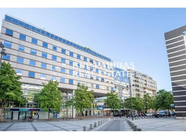 Bureaux 2023 m²