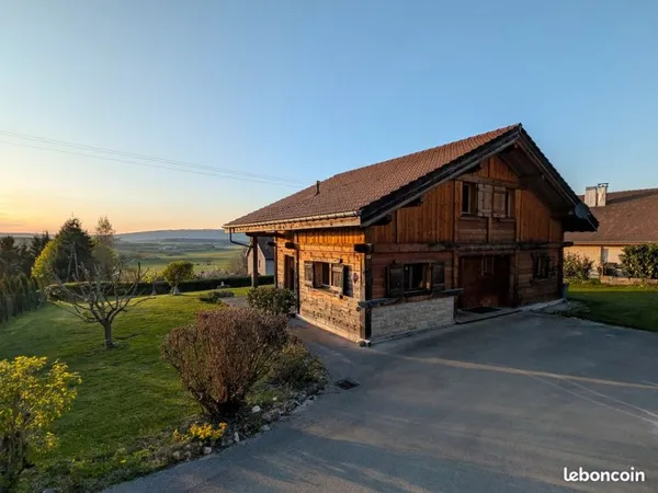 Chalet Garnache 132m2 de 2013 - Terrain 1 248 m² - Vue dégagée - Val-d'Usiers-Pontarlier-Suisse