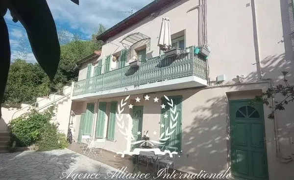 2 PIÈCES EN DUPLEX AVEC UN ATÉLIER DE 13M2 AU CALME