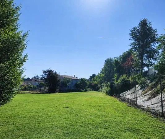 Terrain a bâtir au vieux passage
