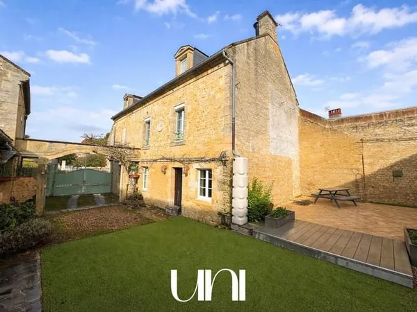 Ensemble immobilier 10 pièces de 200m2 - Luc sur mer