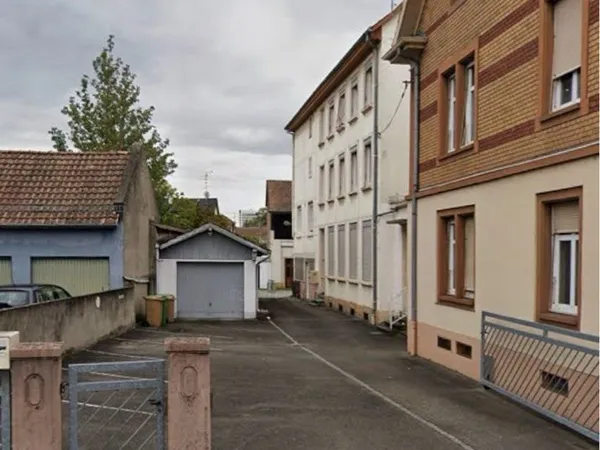 Parking privé extérieur