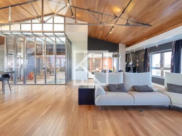 Loft D'architecte Avec Terrasse