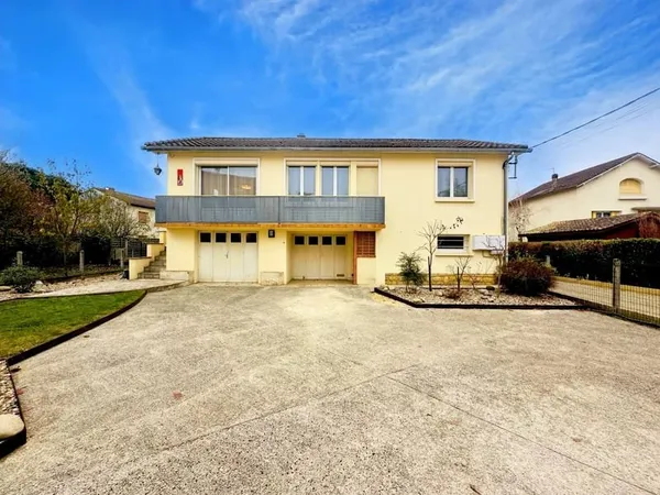 1KM CENTRE - Jolie maison de 120m² rénovée avec goût