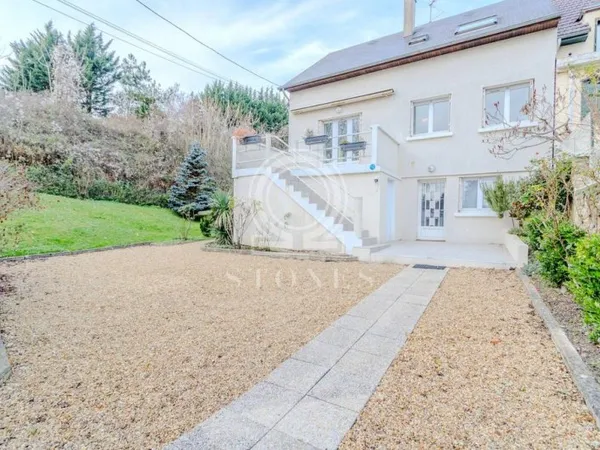 Maison de luxe 6 pièces 161 m²