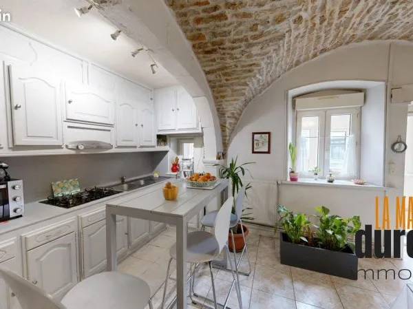 Appartement 3 pièces 98 m²