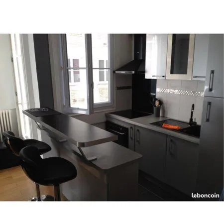 LOCATION T2 39m² MEUBLE METRO GAMBETTA