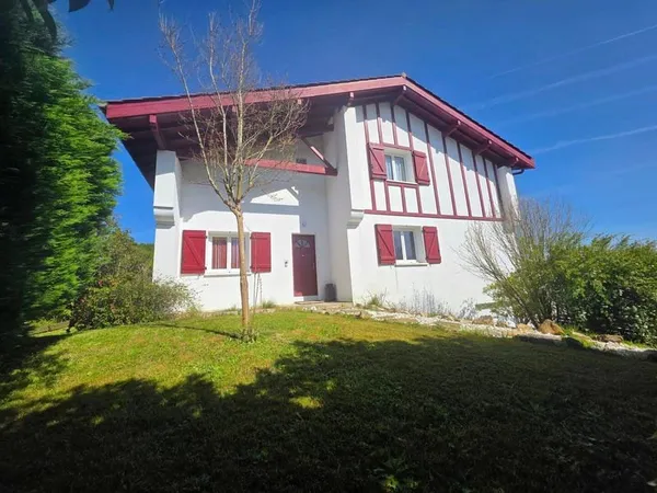 Maison 6 pièces 140 m²