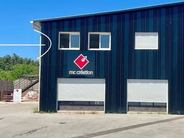 Local d'activité 115 m²