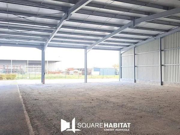 Entrepôt 720 m²