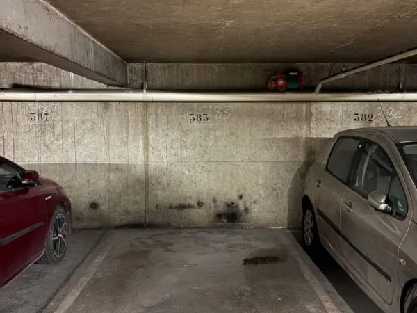 Parking 12 m²