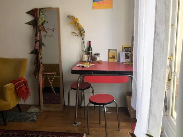 POUR FEMME : Sous-loc CHAMBRE coloc Paris 18ème/ 17 décembre - 22 janvier (flexible)