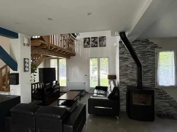 Vends grande maison familiale à Saint Cyr l'école - 214m²