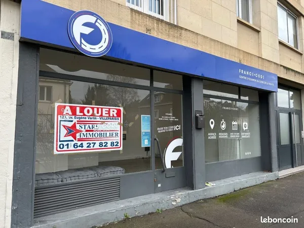 Local commercial de 57 m2 en centre ville de BEAUVAIS