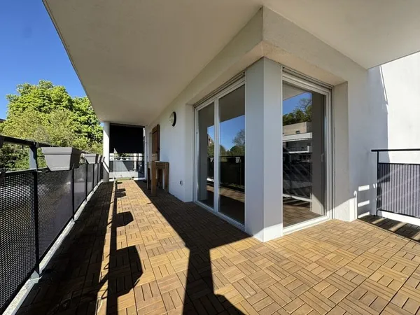 Appartement T5 + terrasse