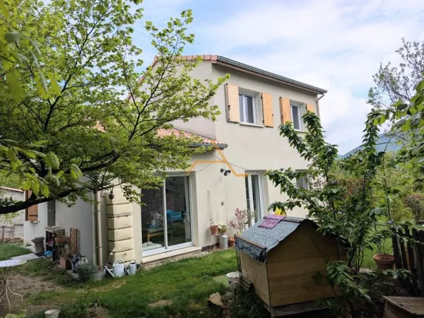 Villa 4 pièces 85 m²