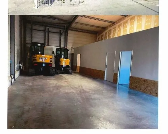 Local d'activité 170 m²