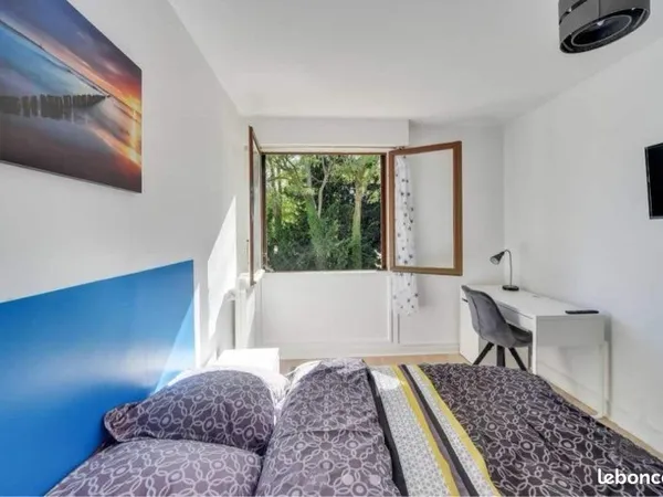 Chambre 12m2 en colocation disponible a partir de début mai 2026