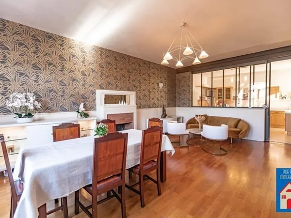 Maison - 210m ²