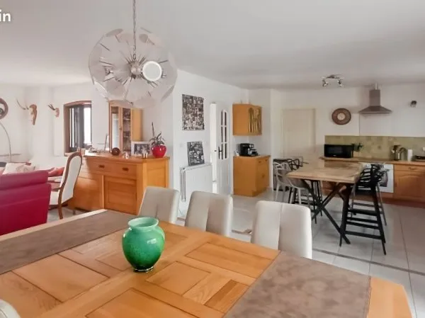 Maison 6 pièces 150 m²