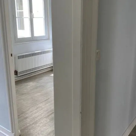 Local professionnel 4 pièces 60 m²