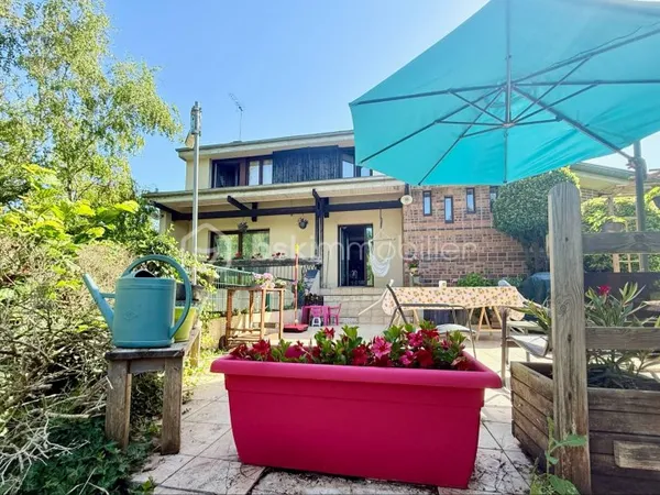 Maison 8 pièces 180 m²
