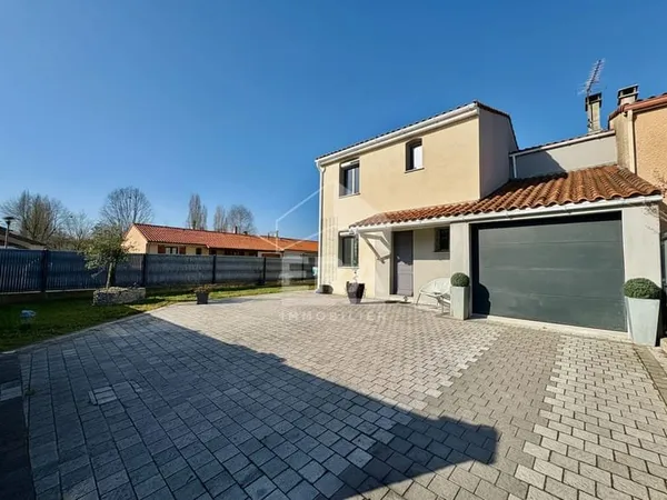 Maison 4 pièces à vendre à Odos - Exclusivité ERA ANGLADE IMMOBILIER