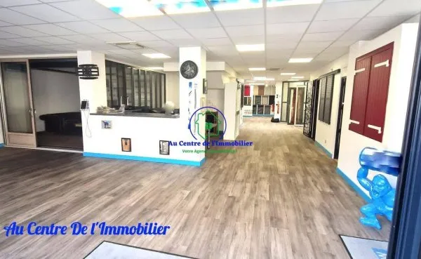 Local commercial 1 pièce 598 m²
