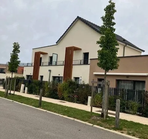 Pav Jumelé Duplex - 3 chambres - terrasse - garage