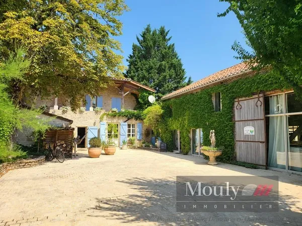 Superbe Propriete Aux Portes De Cahors - Ideal Pour Activite Orientee Bien-Etre