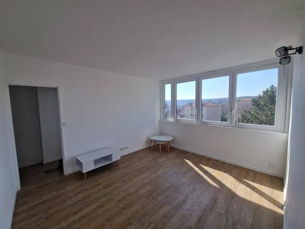 Appartement 1 pièce 60 m²