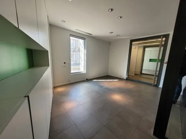 Bureau et espace de travail Location Montpellier  38m² 633€