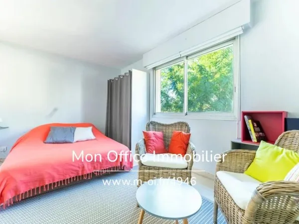 Référence : 4946-CLA - Studio dans le quartier de Saint-Giniez