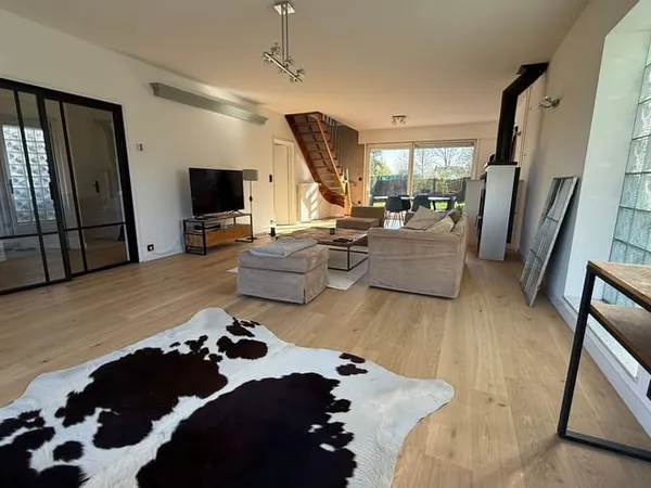 Maison 4 pièces 170 m²